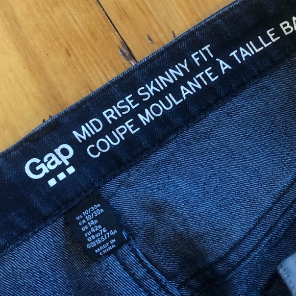 GAP Jeans 10 - Picture 3 of 3